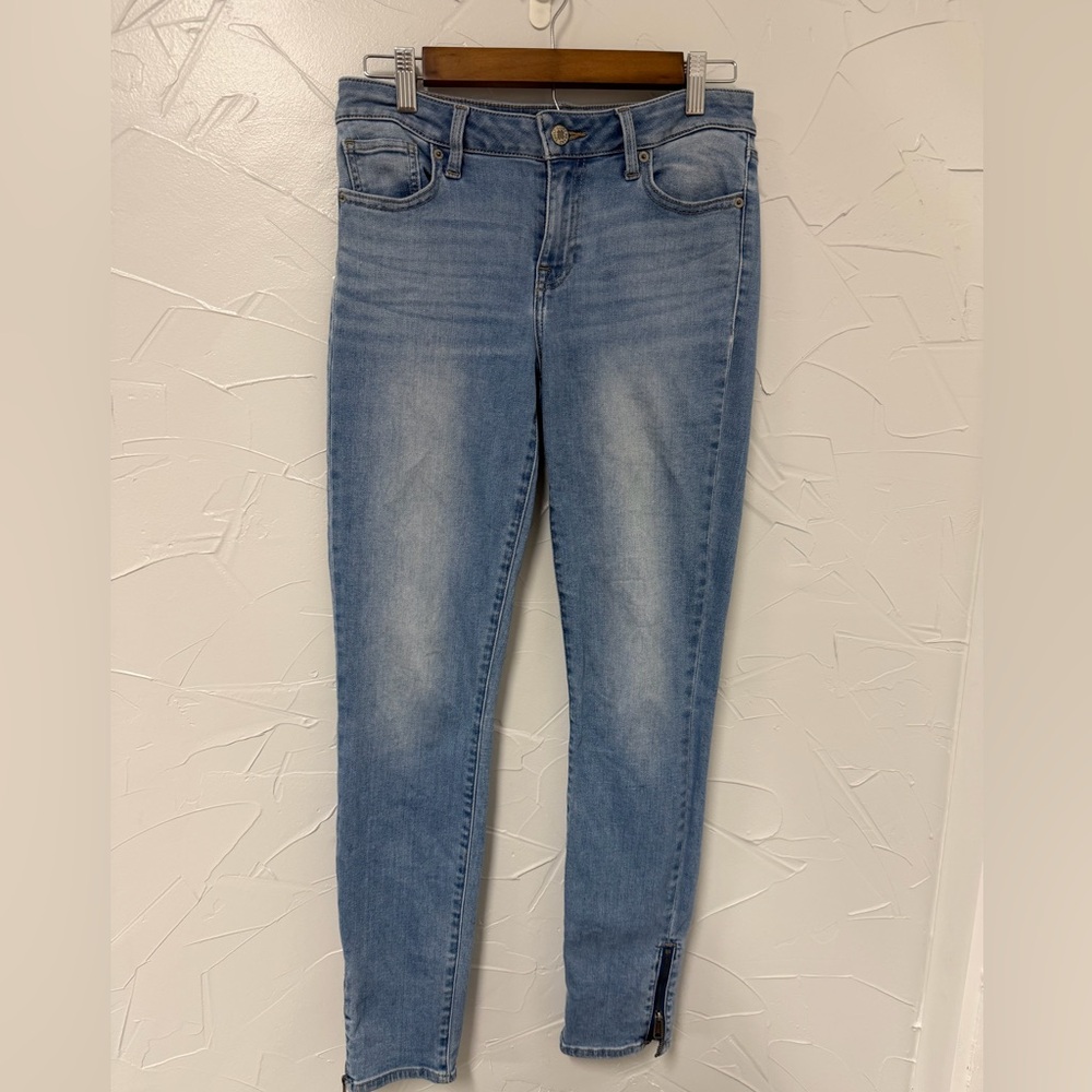 Lucky Brand Women’s Light Blue Lolita Skinny Jeans